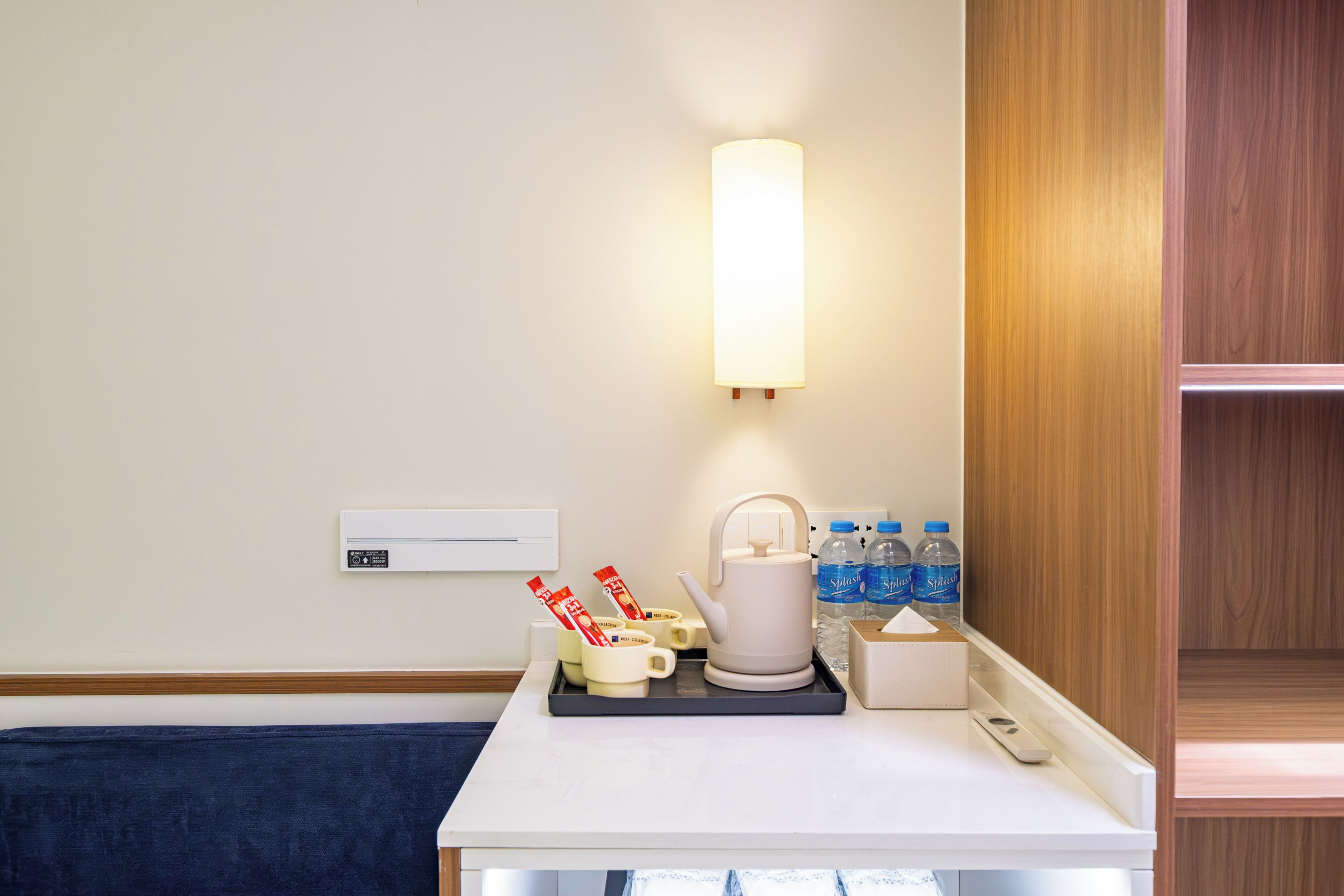 Deluxe Family Room (Skywell) | Minibar, in-room safe, WiFi (free), bed sheets