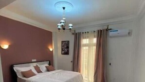 Iron/ironing board, WiFi, bed sheets - Luxury Lita Residence (Centre Region)