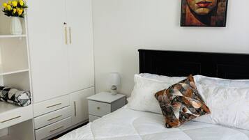 1 bedroom, WiFi, bed sheets