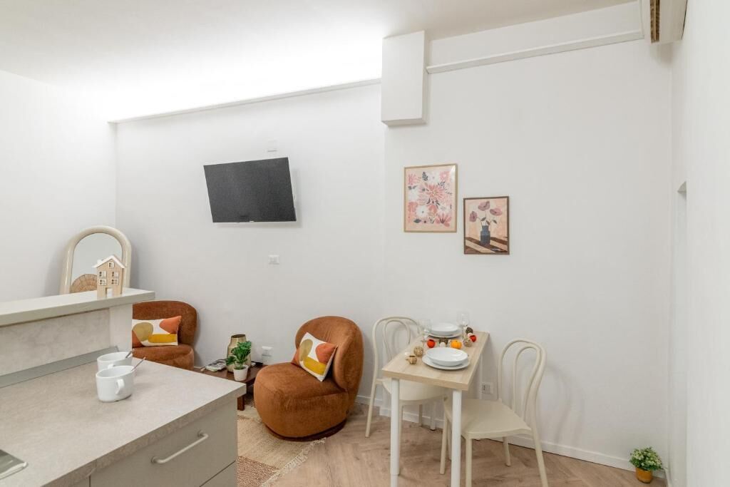 Apartment | Dining