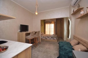 Room - Boho-style studio for rent in Aqua infinity resort (Red Sea Governorate)