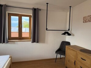 Room - Vrbo Property (Grabenstätt)