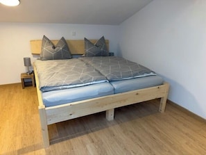 Room - Vrbo Property (Grabenstätt)