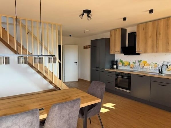 Private kitchen - Vrbo Property (Grabenstätt)
