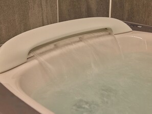 Indoor spa tub - B 2 bank  2 single wing bed  6person capacity / Abuta District Hokkaidō (Abuta District)