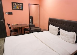 Deluxe Double Room | WiFi (free) - Hotel Seventh Heaven (Kolkata)