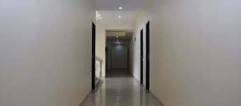 Hotel Shivneri Durvankur Lodge