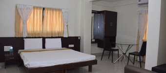 Hotel Shivneri Durvankur Lodge