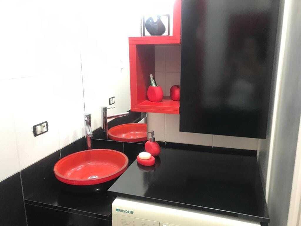 Interni