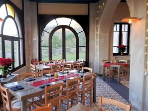 Free daily buffet breakfast  - Villa Borgo Musolino (Sicilia)