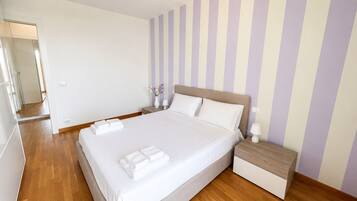 Iron/ironing board