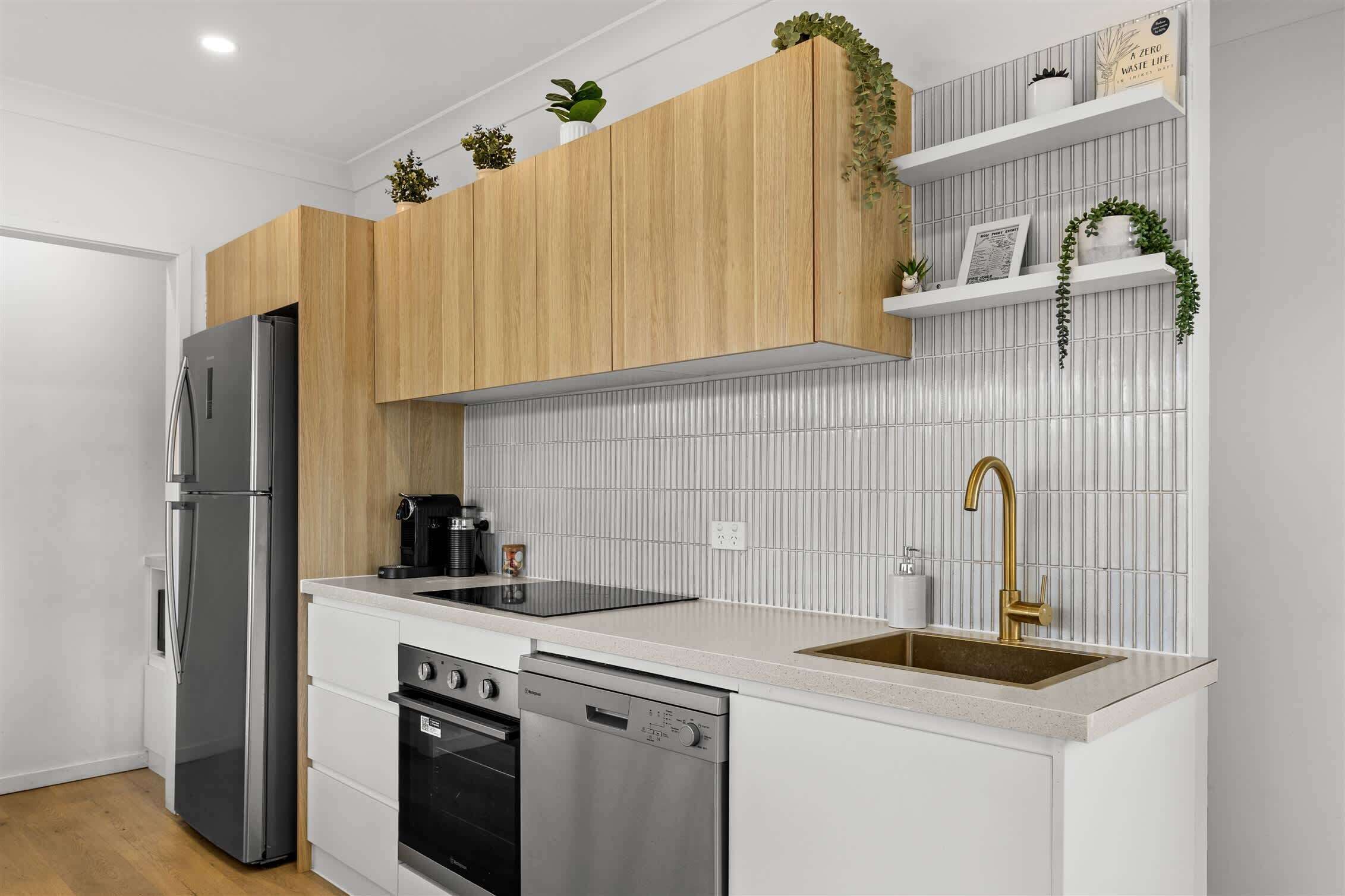 Frigorifero, microonde, forno, lavastoviglie