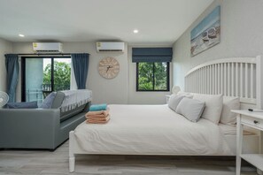 1 bedroom, in-room safe, desk, iron/ironing board - Cozy Studio Apartment E414 (Thalang/Sakhu)