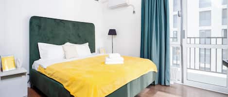 Appartement Confort | Minibar, espace de travail pour ordinateur portable