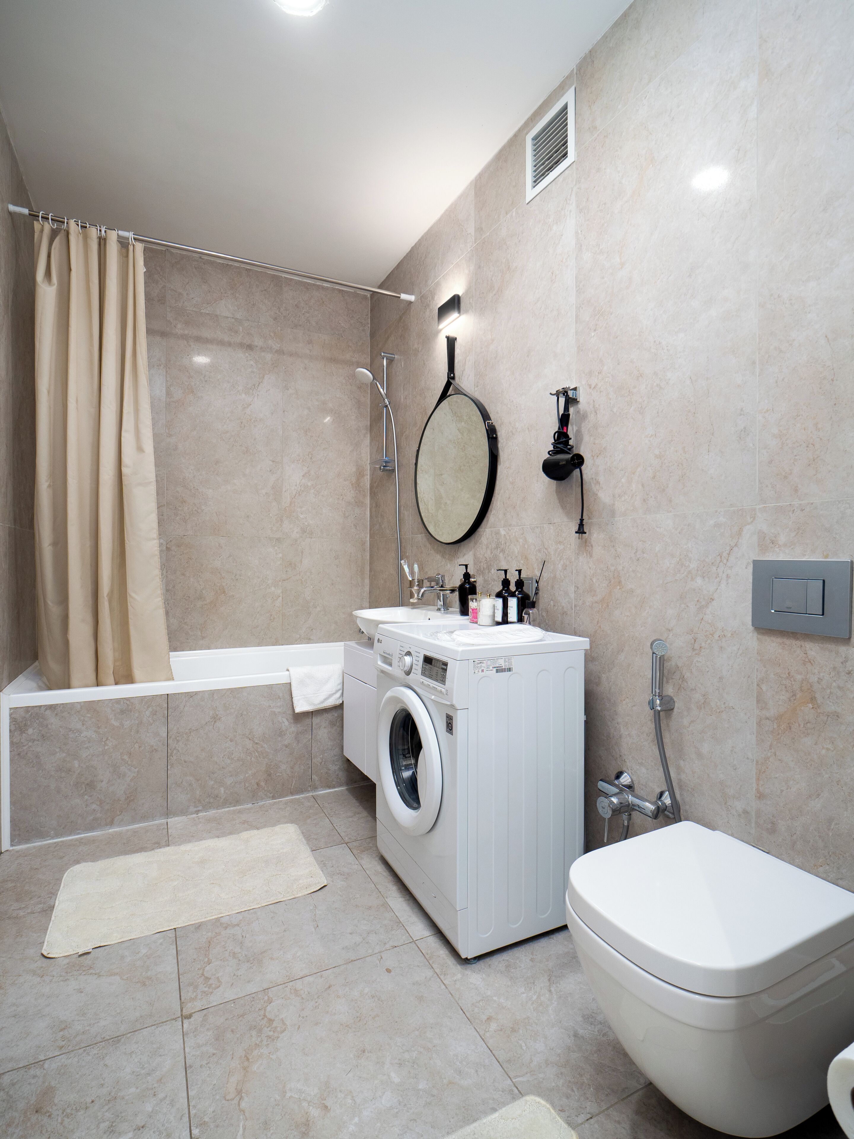 Apartamento conforto | Banheiro | Chinelos 