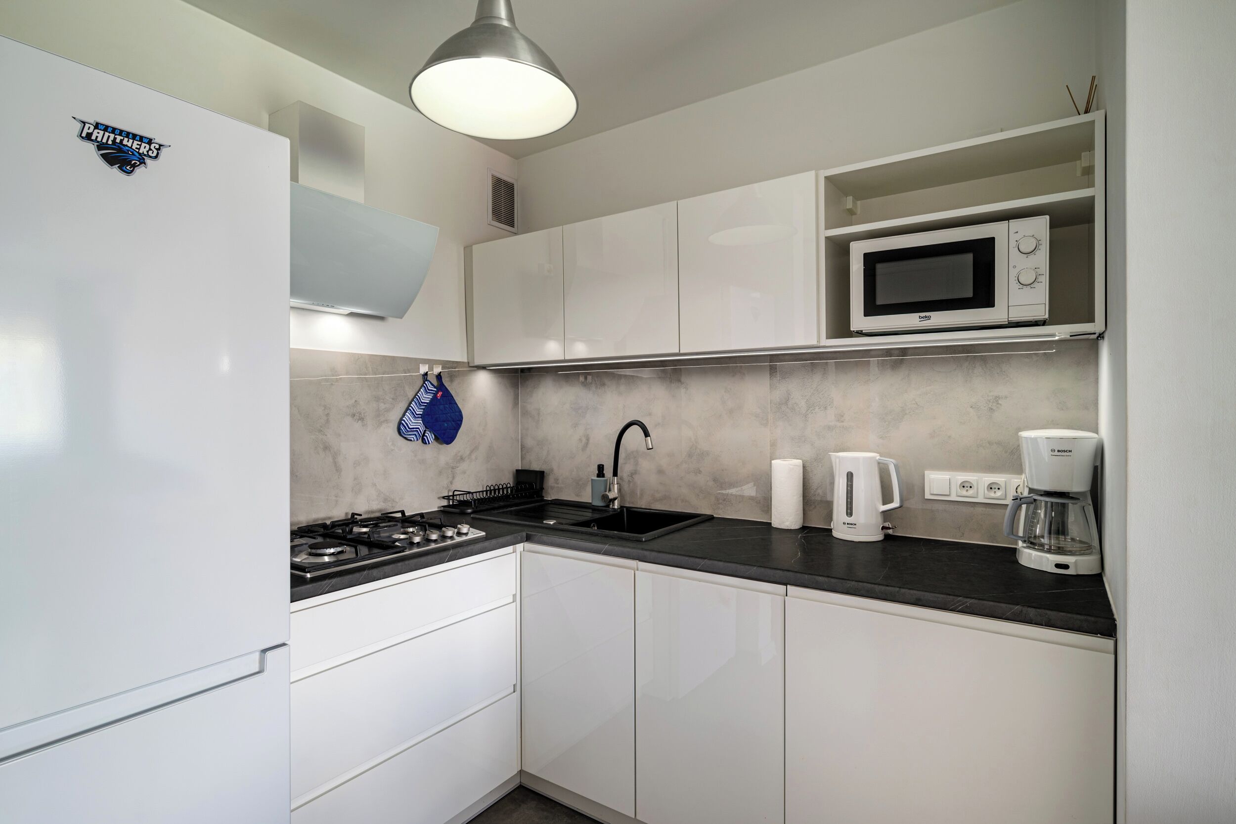 Apartamento, sacada | Cozinha americana privada