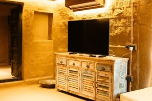 House, Smoking | 3 bedrooms - Anavya- 3BR Chilli Farm Villa Near Jodhpur Osian (Tivari)