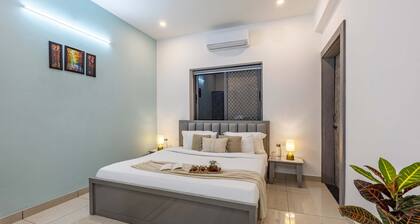 Homely 2bhk at Lakecity Apartments by Viraalay