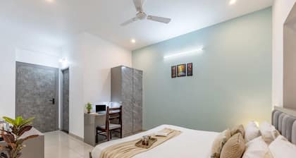 Homely 2bhk at Lakecity Apartments by Viraalay
