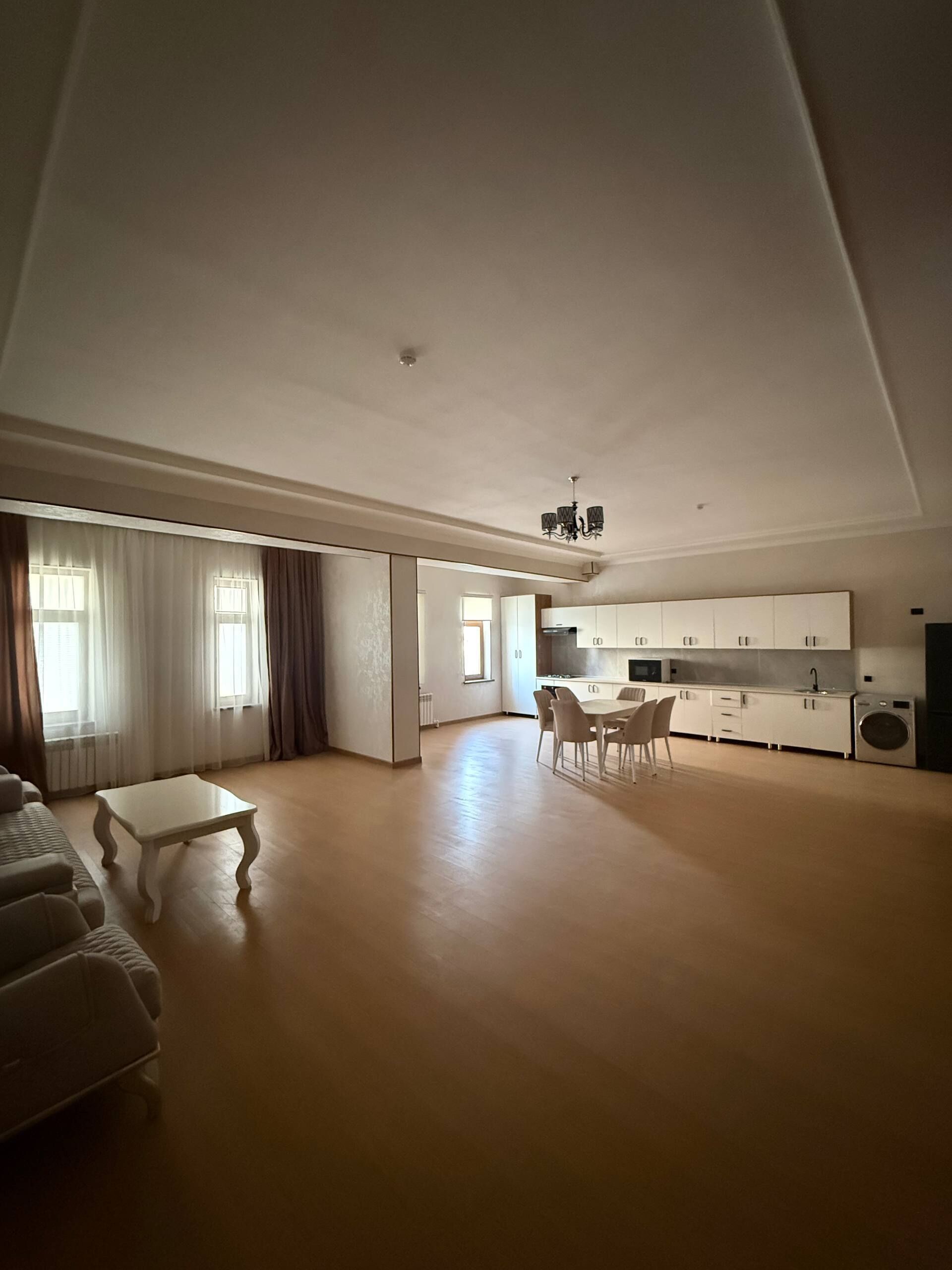 Standard Room, 2 Single Beds, Non Smoking | Shared kitchen