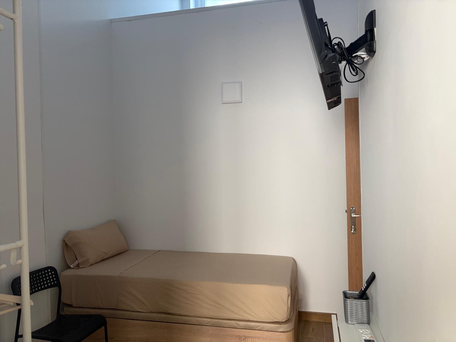 Deluxe Single Room | WiFi (free)