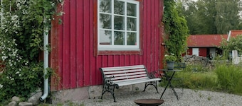 Petite maison au bord du lac Bolmen