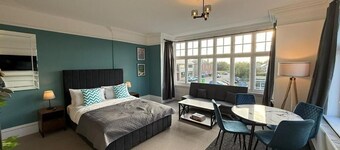 The Bay Apart-Hotel