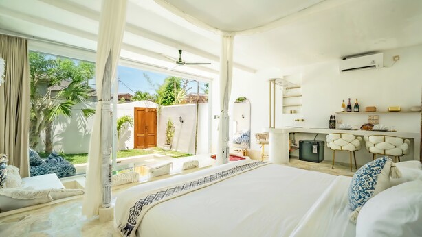 Villa Luxe, 1 chambre, balcon, vue piscine | Bureau, espace de travail pour ordinateur portable, Wi-Fi gratuit
