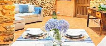 Los Castaños de Morla Cabin near the Teleno Mountains, sleeps 4