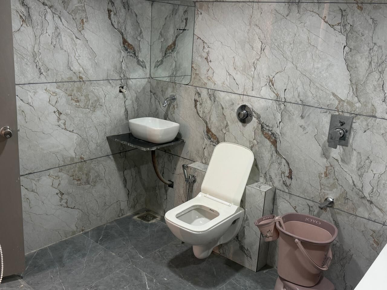 Deluxe Double Room, City View | Bathroom