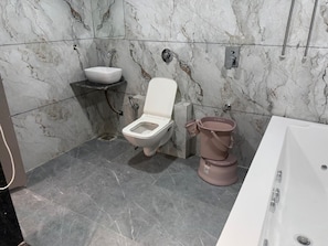 Bathroom - Hotel Civik (Ahmedabad)
