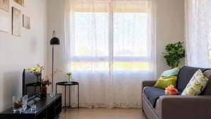 Living area - Perle Lumineuse T2 Downtown, Comfortable, with Balcony (Saint-Priest)