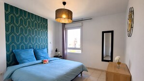 1 bedroom, WiFi, bed sheets - Perle Lumineuse T2 Downtown, Comfortable, with Balcony (Saint-Priest)