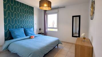 1 habitación, wifi y ropa de cama