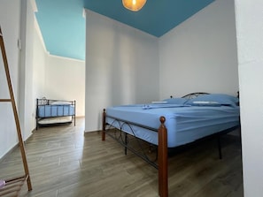 Shared Dormitory, 2 Bedrooms, Balcony, Garden View - Room-sea Pearl Studios Golem - By Enjoy (Golem)