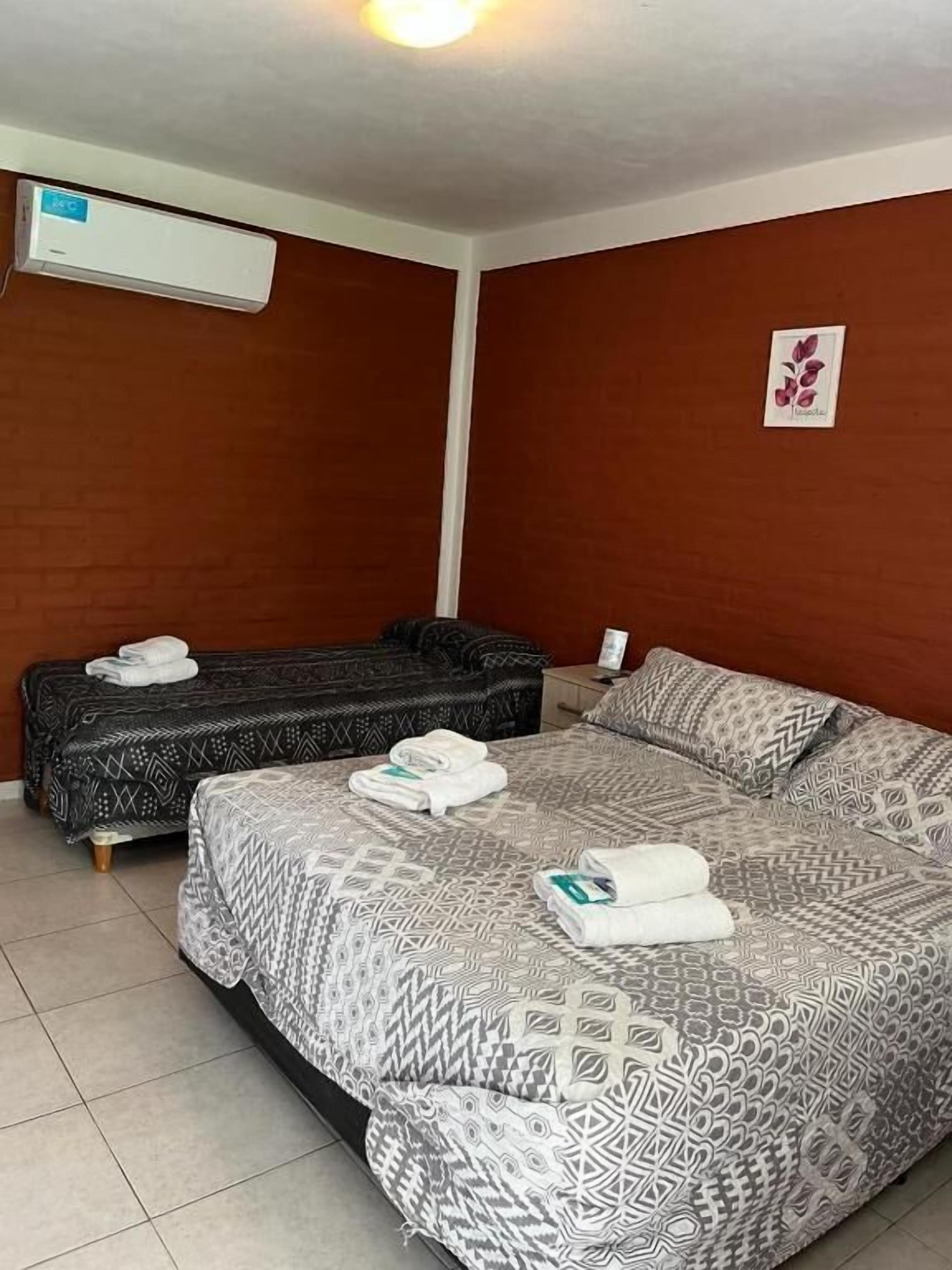 Classic Triple Room | WiFi (free)