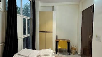 Deluxe Double Room, City View | Desk, free WiFi