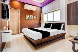 Deluxe Room | Free WiFi - Collection O Isanpur BRTS Hotel Navjivan (Ahmedabad)