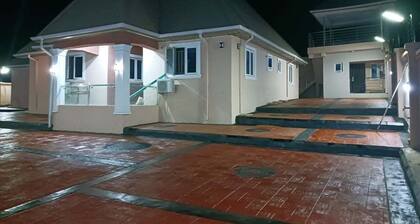 FEYINTOLA SHORTLET APARTMENT