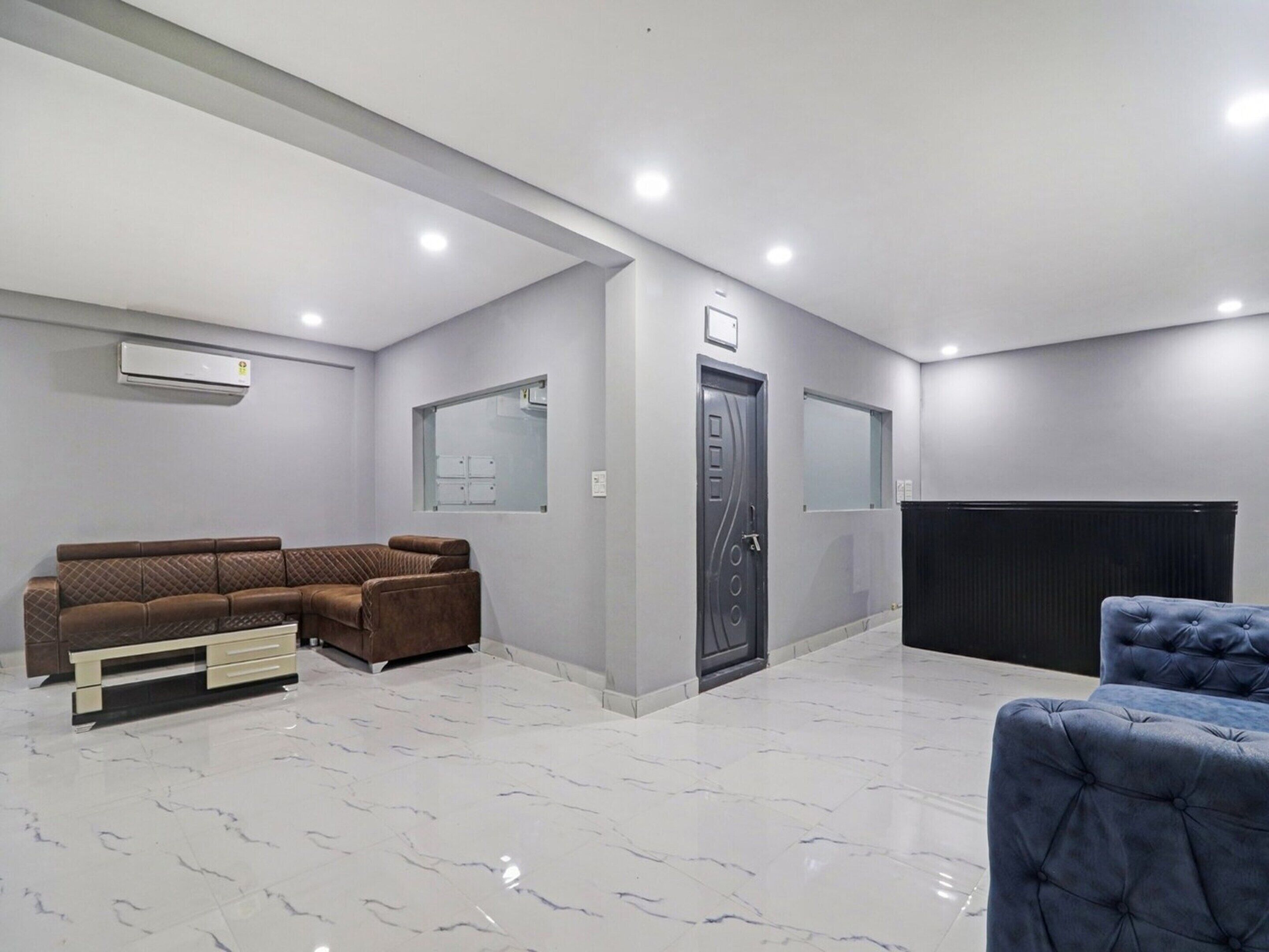 Quầy tiếp tân
