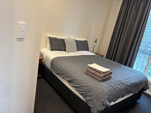 Room - Sun-Drenched 1BD Apt in the heart of South Yarra (South Yarra)