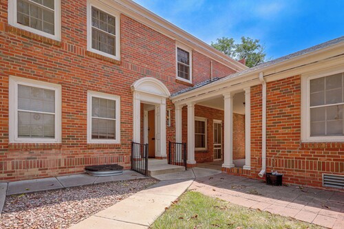 2 Mi to Downtown Pueblo: Condo w/ Mountain Views