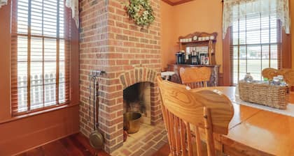 Walk to Downtown: Family Gem in Historic Edenton