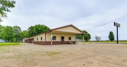 Montrose Studio Getaway w/ Covered Patio