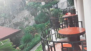 Căn hộ, 1 phòng ngủ, hút thuốc, sân hiên | Phòng ăn