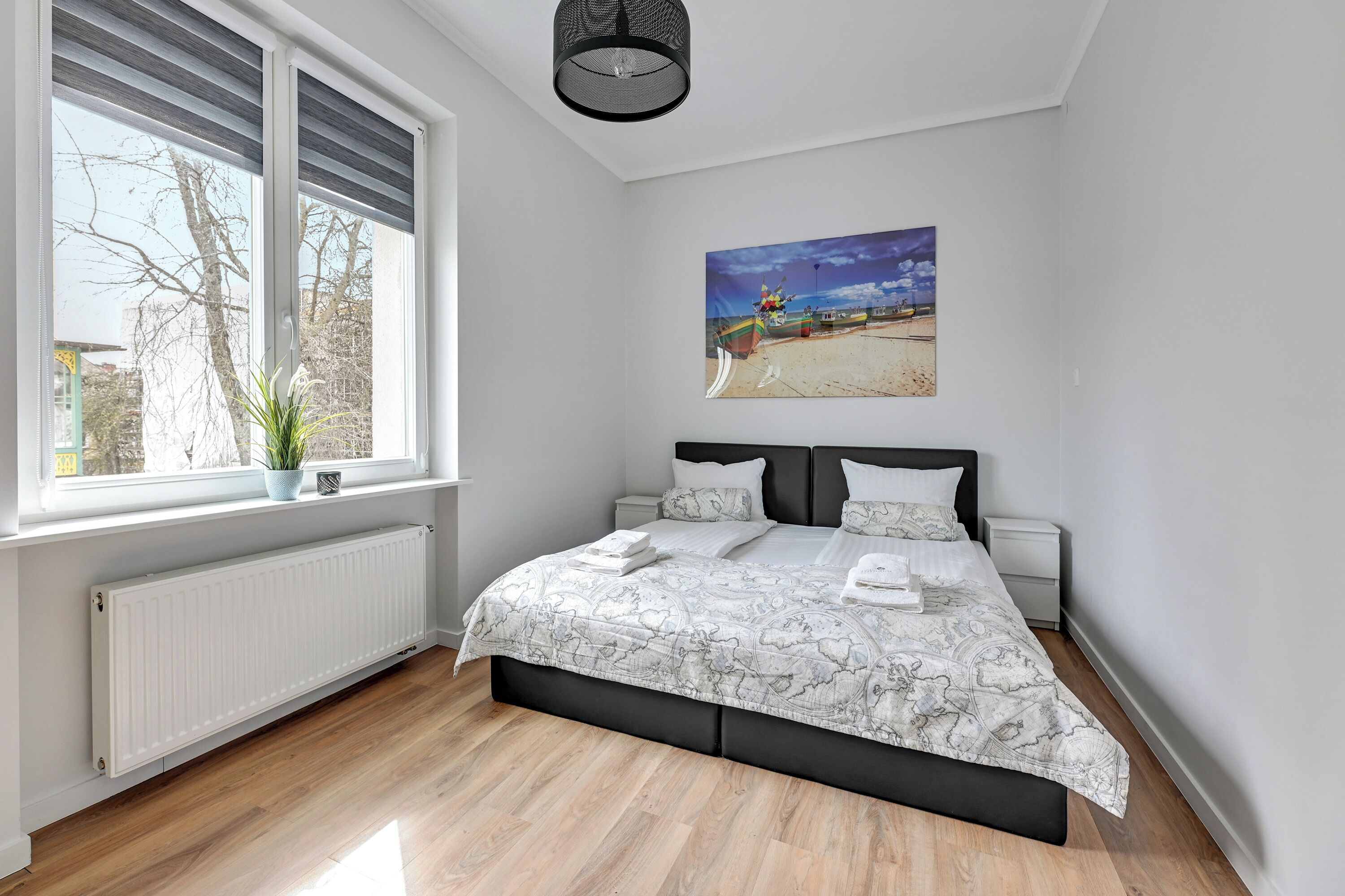 Departamento estándar, para no fumadores, baño privado | Ropa de cama de alta calidad, tabla de planchar con plancha y cunas 