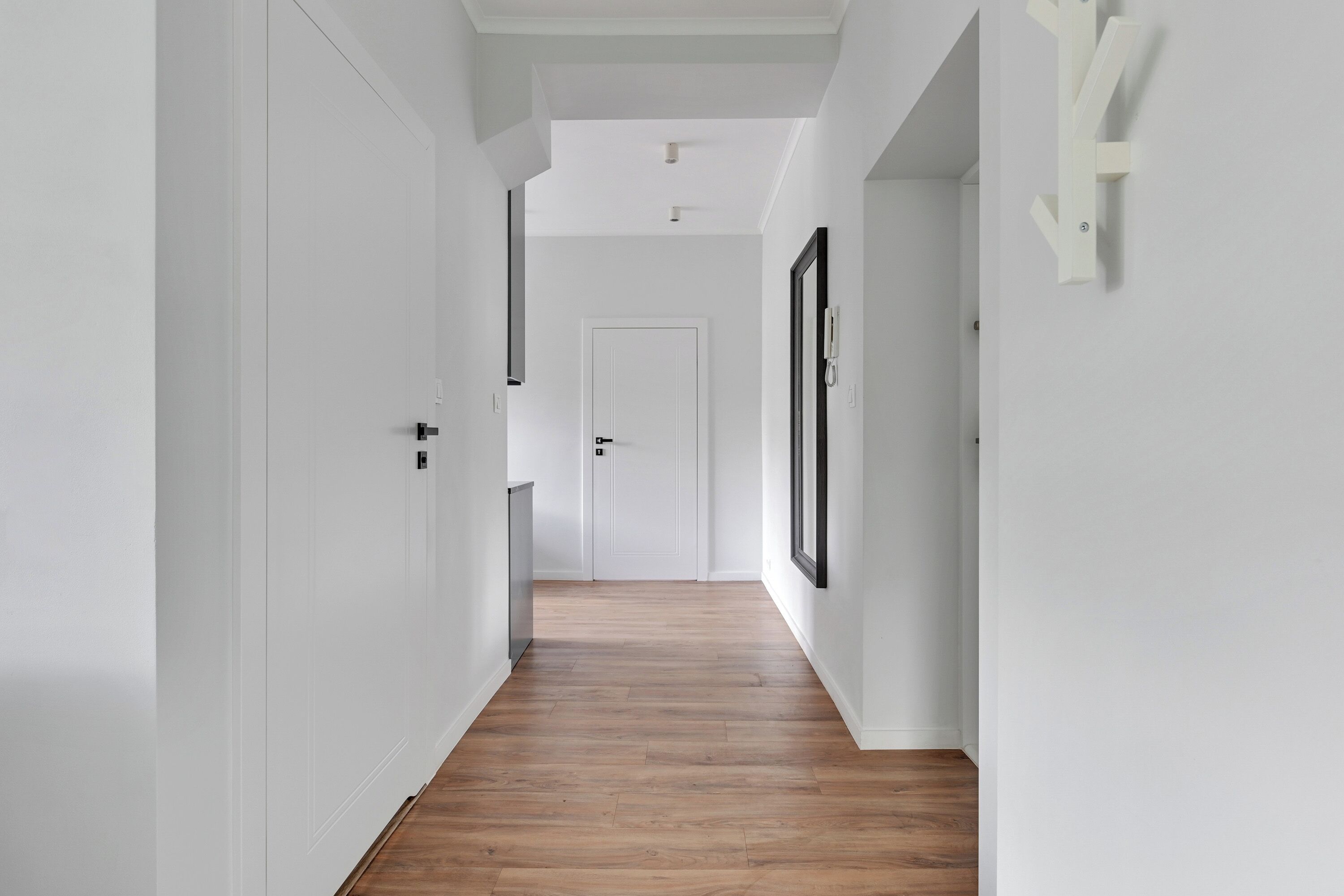 Standard Apartment, Non Smoking, Private Bathroom | Interior