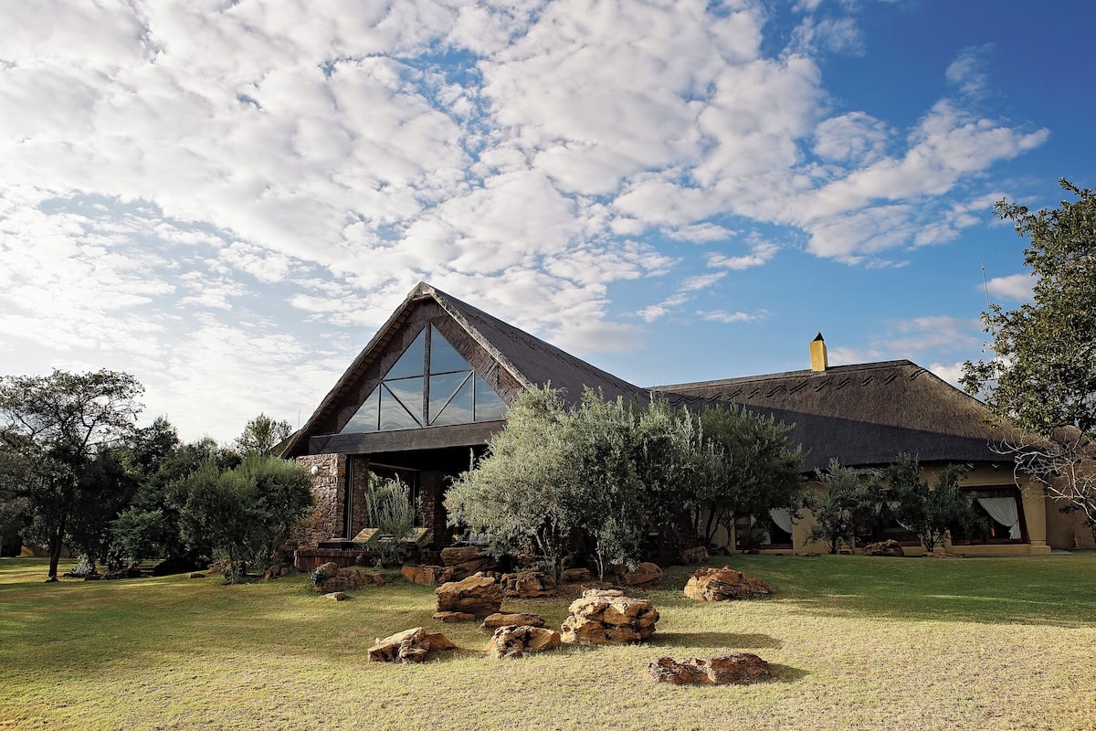 Villa, 6 Schlafzimmer, eigener Pool, Flussblick