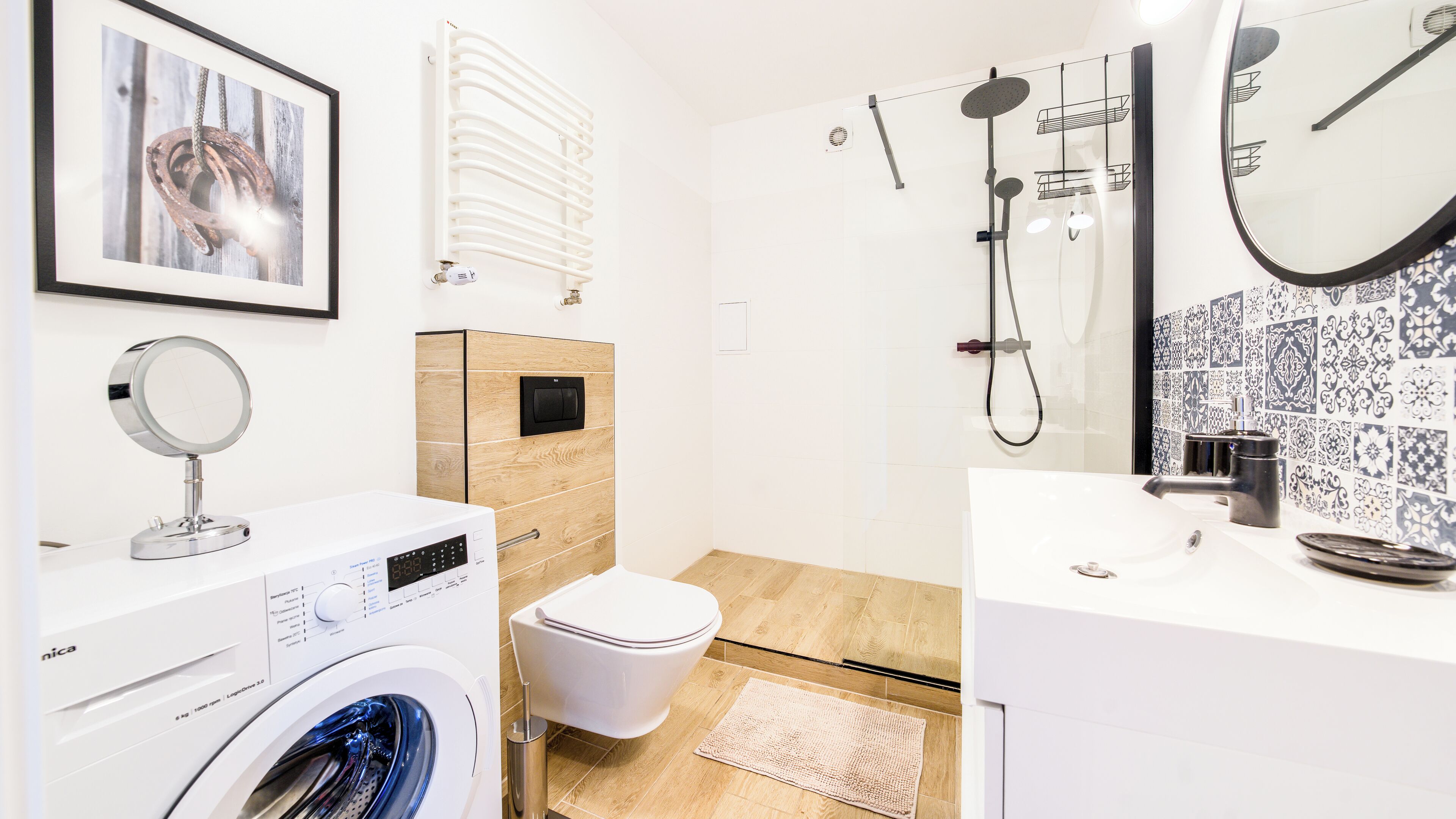 Apartment, Balcony | Bathroom | Shower, hair dryer, towels
