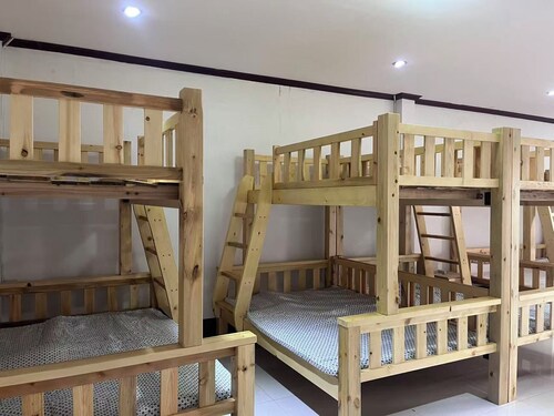 Charming 8-bedroom bed & breakfast with AC in Vientiane Capital
